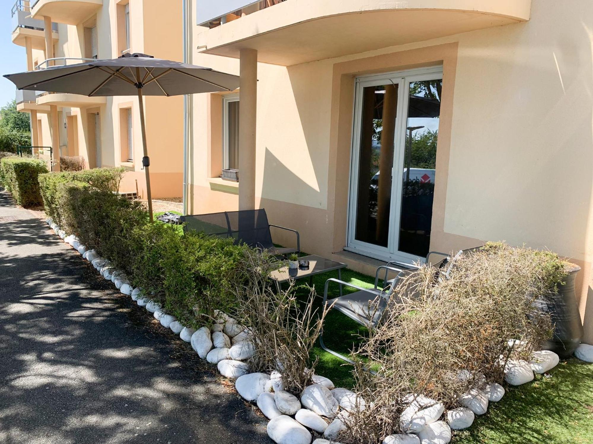 Appartement Les Hauts Du Beaujolais Limas Dış mekan fotoğraf